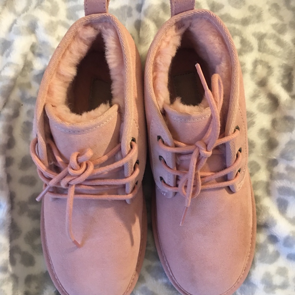 Men’s Ugg Boots (Size 9) - Picture 5 of 7